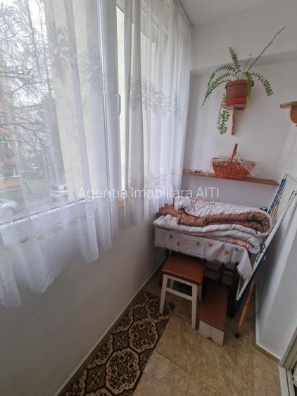 De Vanzare Apartament 2 camere etaj 1 George Enescu - 5