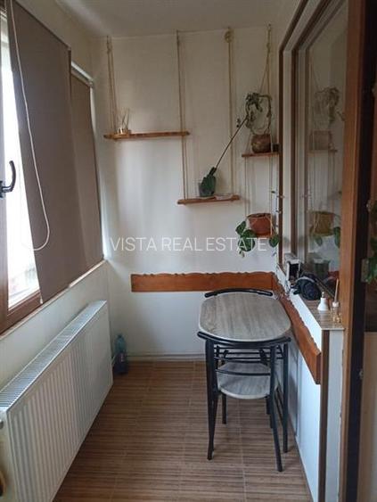 Garsoniera renovata etaj 2, in Astra, Brasov - 12