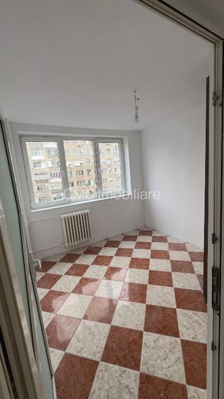 De vanzare  apartament 3 camere Zona Apusului/Gorjului - 6
