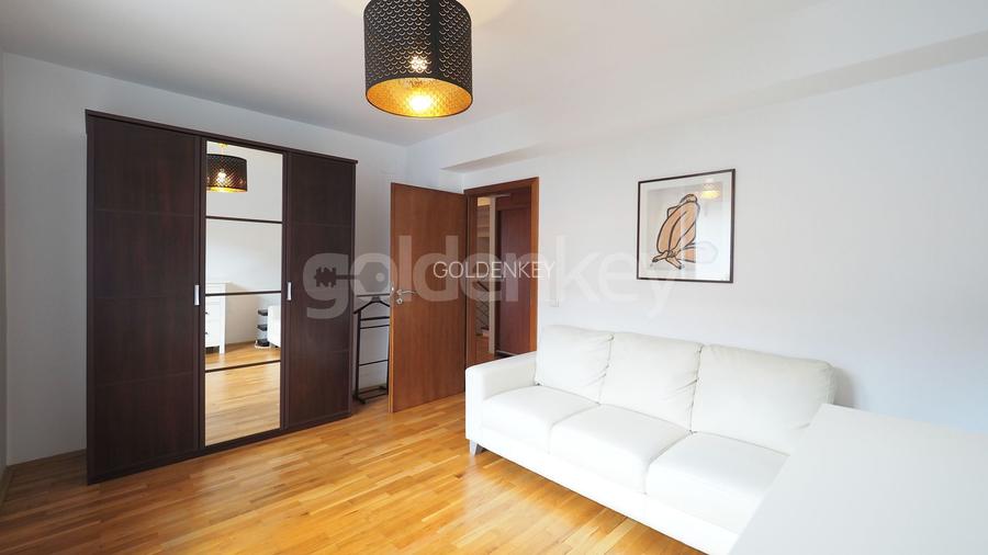 Vila cocheta in cartier rezidential cu piscina comuna, garaj - 15