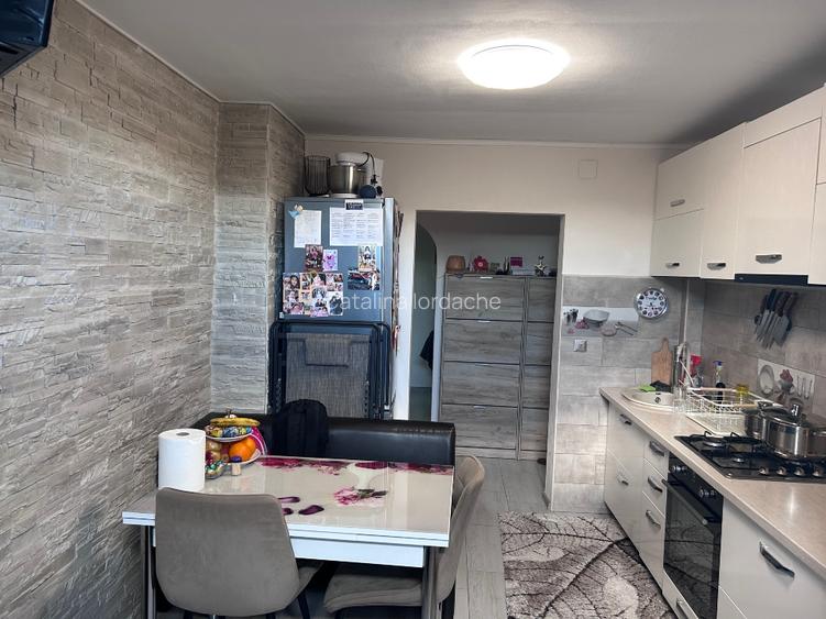 Apartament 3 camere  - 2
