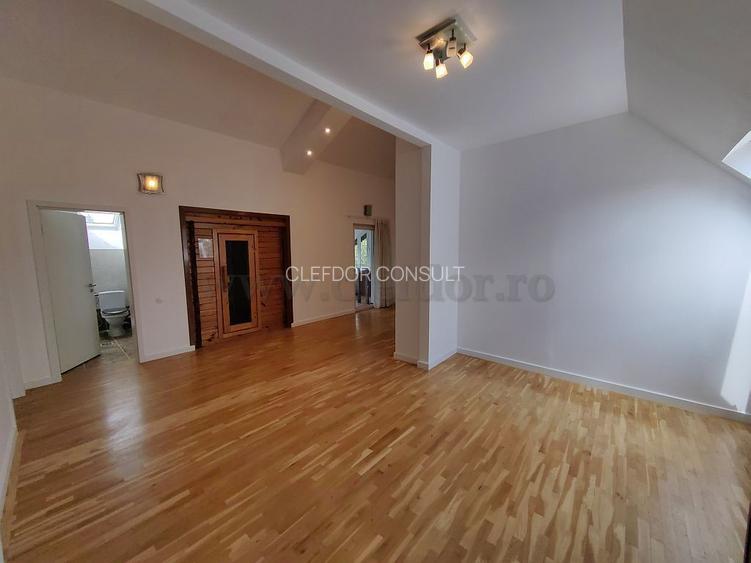 Vilă cu piscina langa British School - 18