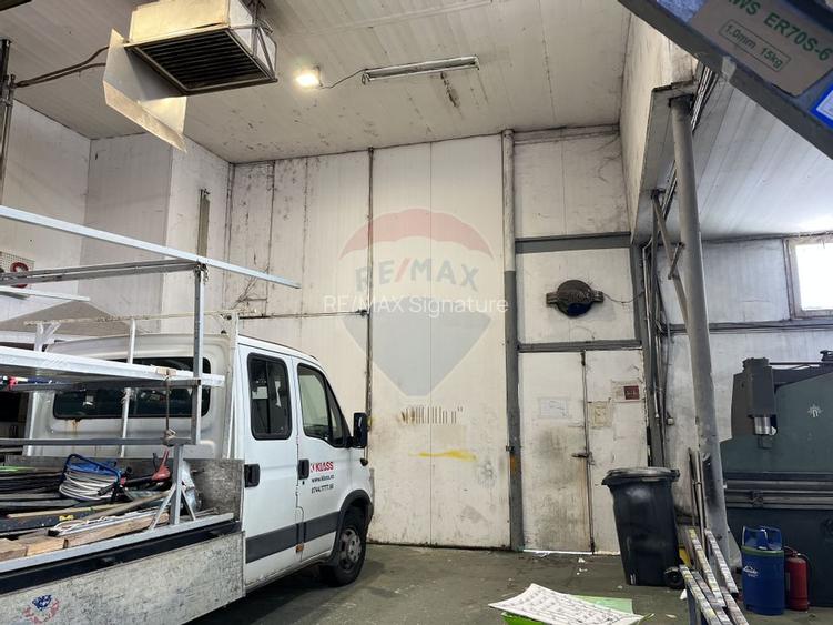 De vanzare Hală producție 1.100 mp + birouri 356 mp + teren 1.200 mp - 4