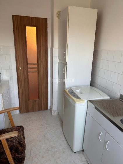 PROPRIETAR vand apartament 2 camere semidecomandat, zona centrală (George Apostu - 12