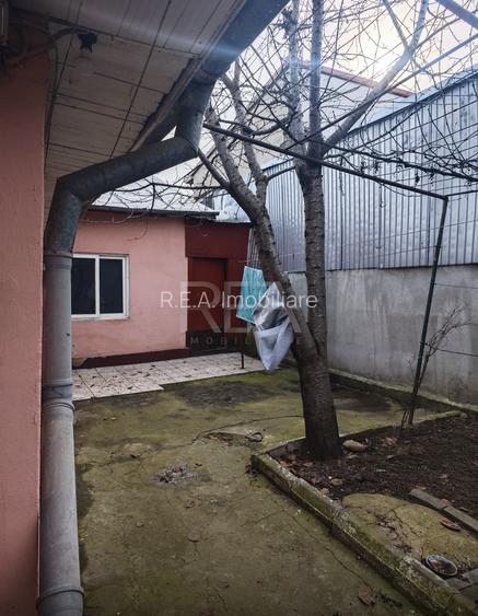 Casa 3 camere-Teren 210mp- Sector 5 - 10