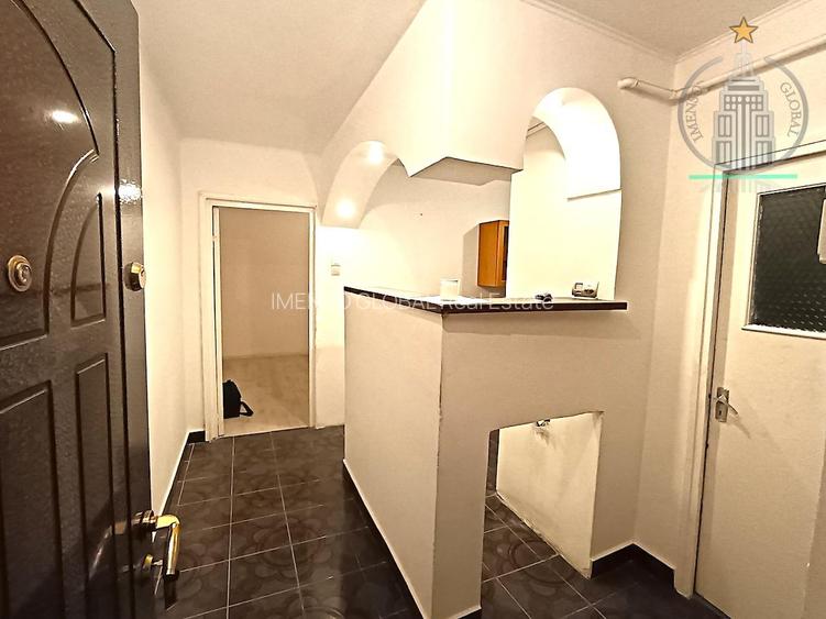 Comision 0% Apartament 3 camere decomandat si renovat  in Codlea - 2