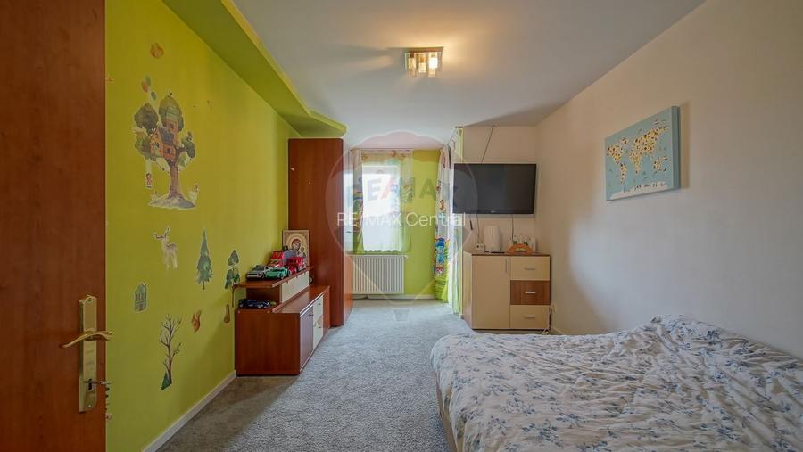 Casă cu garaj și panouri fotovoltaice – Codlea! - 26