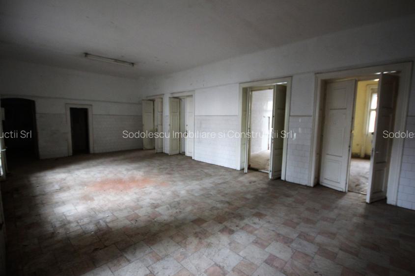 Imobil pretabil cladire de birouri, clinica medicala - Central - 79