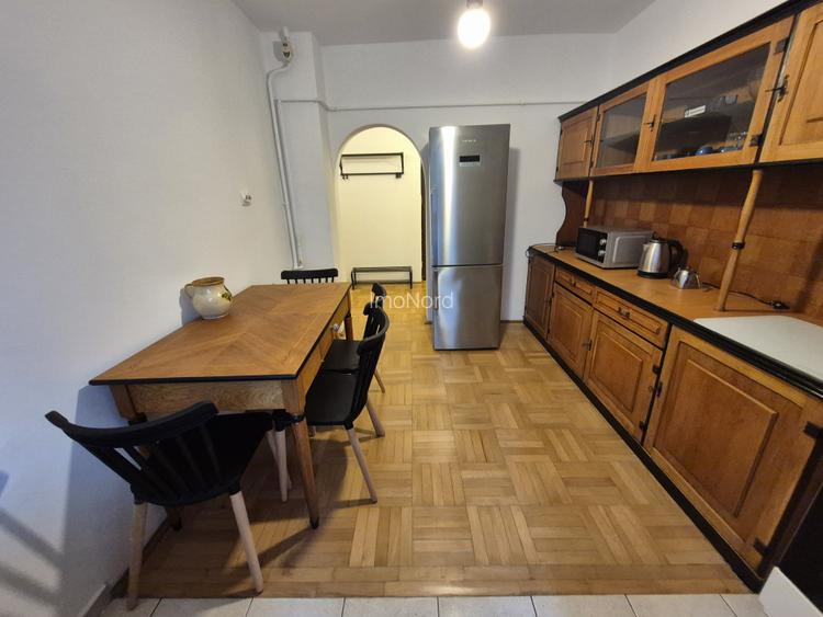 2 camere decomandat,et.4, Piata Victoriei, vis-a-vis America House - 9