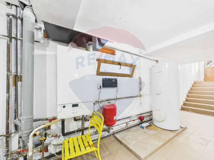 Casă / Vilă Tancabesti 6 camere de inchiriat - 28