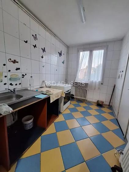 Apartament 3 camere de vânzare | Giurgiului – Luică | Sector 4 - 8
