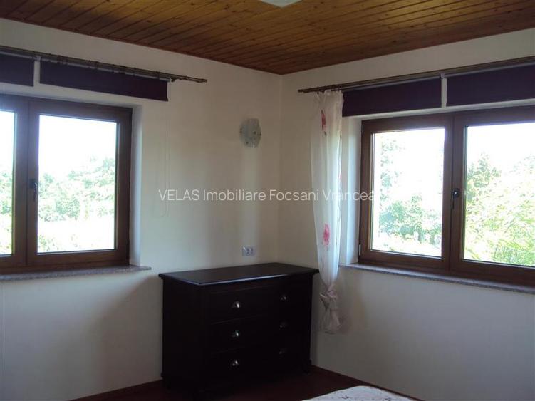 Vila Focsani, S+P+M, mobilata si utilata, CT si anexa - 10