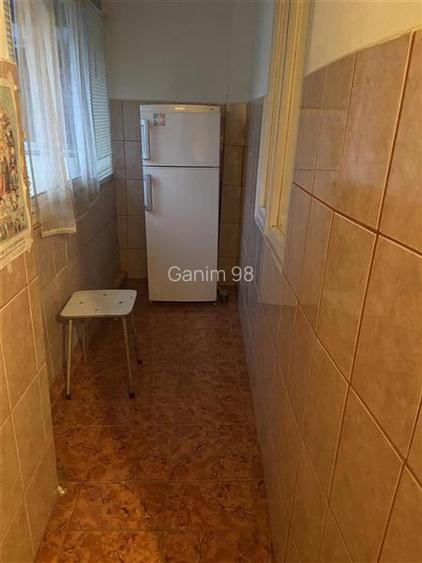Apartament 3 camere , zona cartier Sud , et 2 4, decomandat,54 mp, imbunatatit , - 10