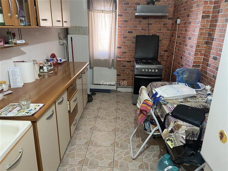 Apartament 2 camere , zona cartier Sud , 54 mp , imbunatatit , centrala termica - 4