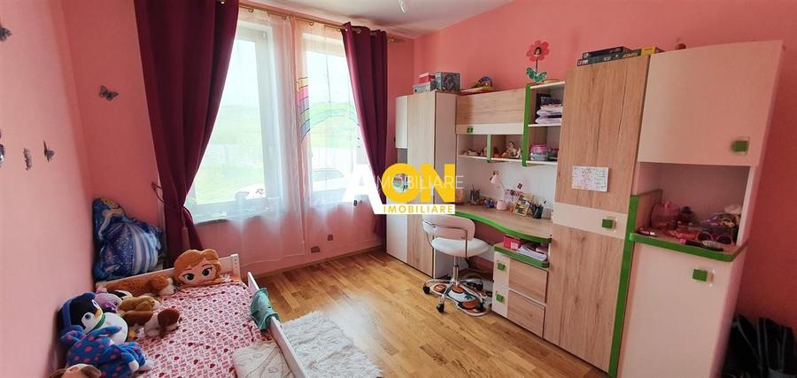 Casa parter+demisol, 1200 mp teren, pretabila pt 2 familii, Sard - 13