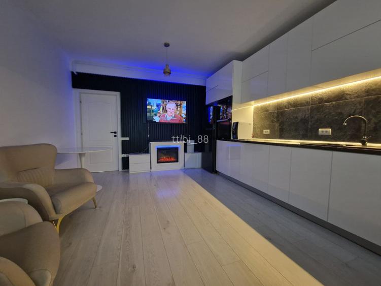 vand apartament 3 camere Mamaia Nord (Azimuth) - 2