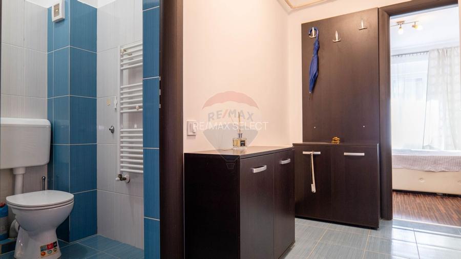 Dobroesti - vanzare apartament 3 camere, strada Marului - 16