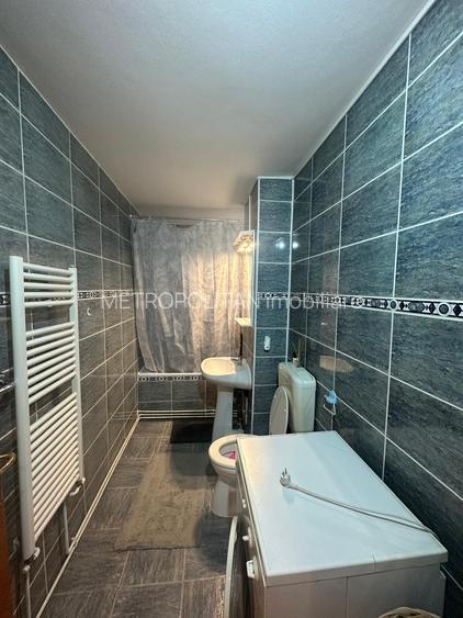 Vanzare apartament 3 camere zona Grivitei mobilat - 6