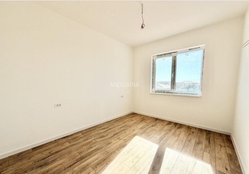 Duplex P+E finalizat cu asfalt si utilitati - 8