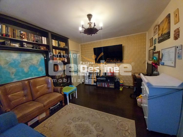 Apartament 2 camere 42 mp renovat cartier Smirodava Roman - 3