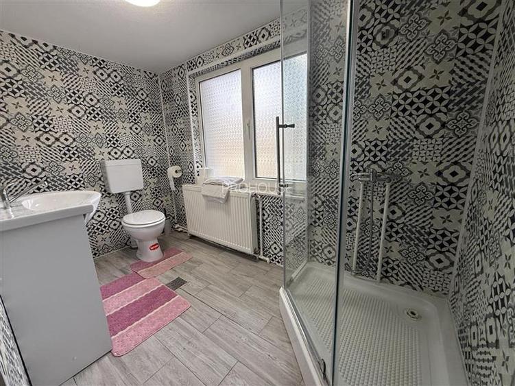 Ghimes- Faget- Pensiune de vanzare- afacere la cheie! - 30