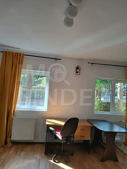 Garsonieră de închiriat în vila zona UMF / Hasdeu
