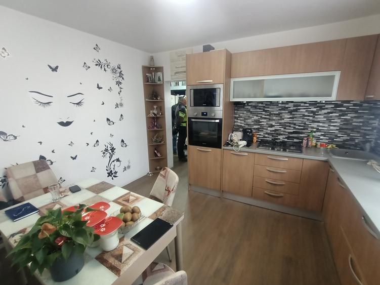 Casa individuala 4 camere in Buna Ziua, teren 200 mp, utili 120 mp