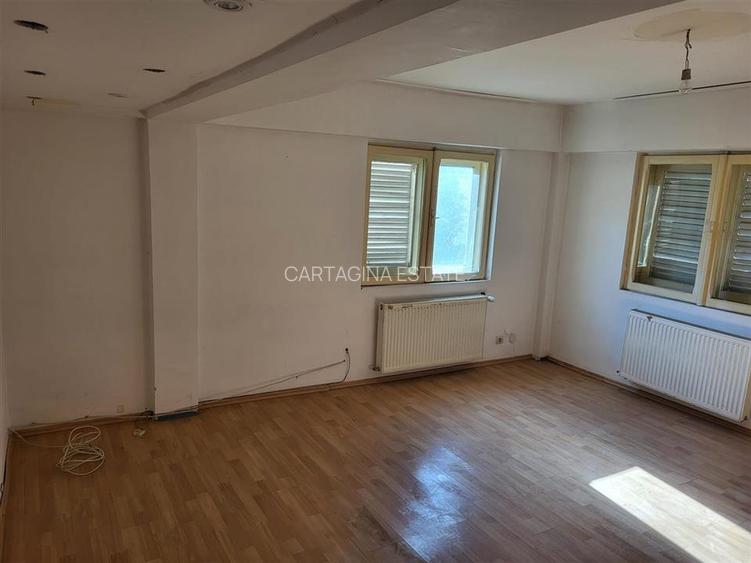 Casa P+1+M  1100 mp teren  B-dul Erou Iancu Nicolae - 8