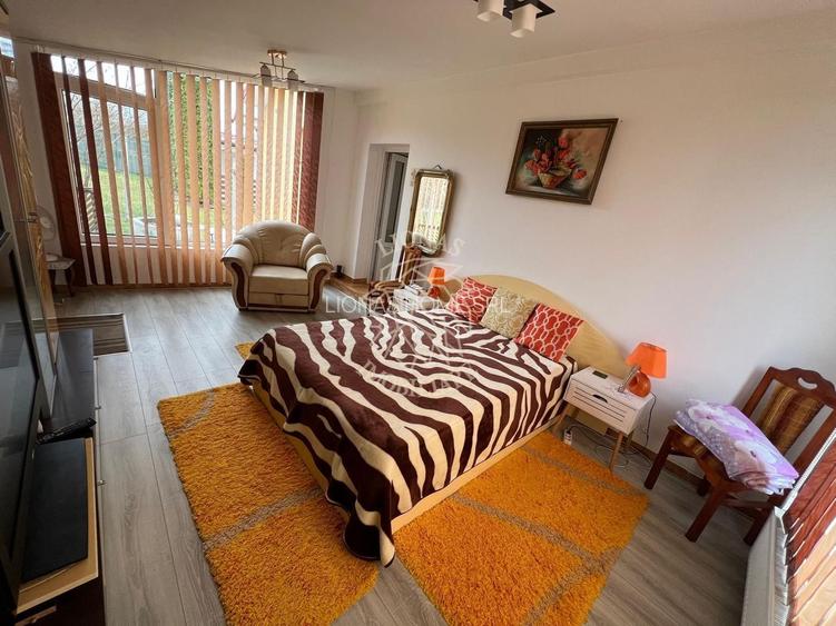 Casa 165 mp+anexa amenajata 68 mp-teren 13 ari-garaj, foisor-Jelna - 3