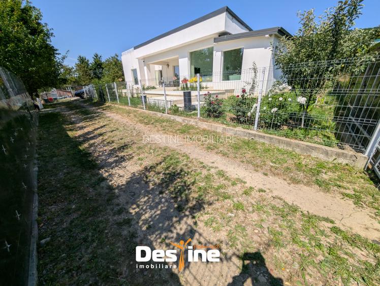 Casa sustenabila 196 mp cu design futurist, in natura, mobilata utilata BARNOVA - 3