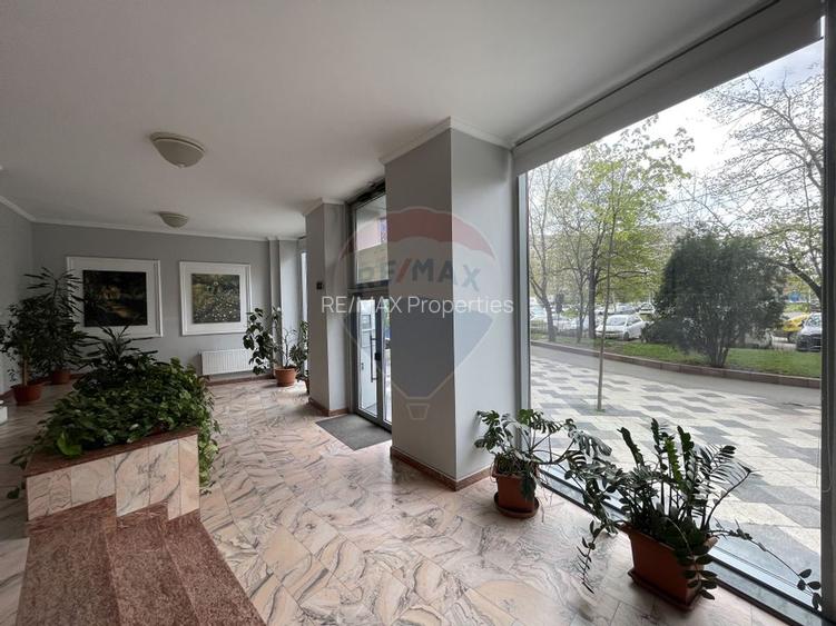 Apartament in rond Alba Iulia, bloc I3, vedere pe spate Apartament in rond Alba Iulia, bloc I3, vedere pe spate