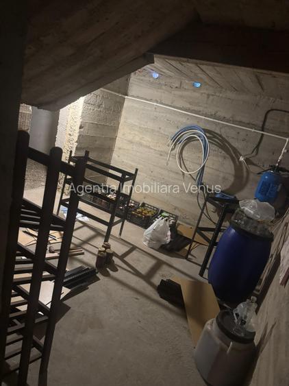 Casa noua cu etaj mobilata la intrare in Curtesti - 9