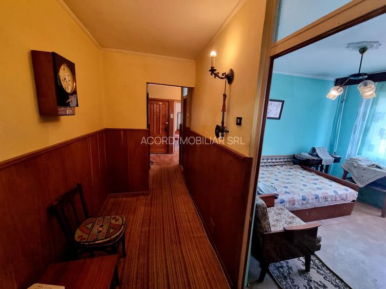 Navodari central -apartament 3 camere decomandat stradal - 12