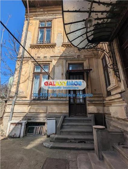 Unirii Cantemir vila P+2 ,210 mp utili, 8 camere teren 155 mp - 2