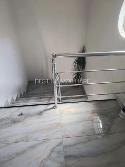 Casa renovata in Preluci la 12 Km de Comanesti , fantana si centrala proprie - 6