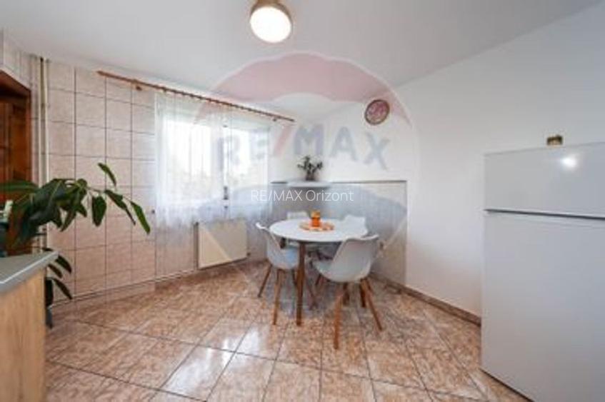 Vilă cu 8 camere de vânzare si spatiu comercial - 20