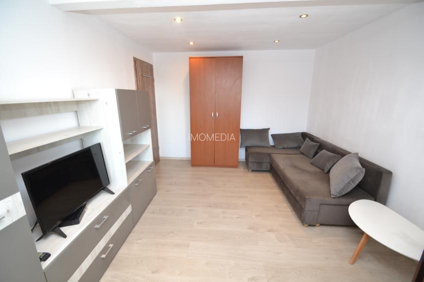 apartament 1 camera, 30 mp, decomandat, zona Aradului,240 euro - 3