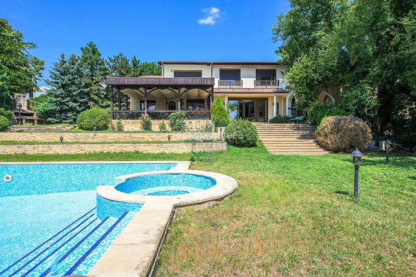 Vila neoromânească cu influențe toscane pe malul lacului Snagov - 14