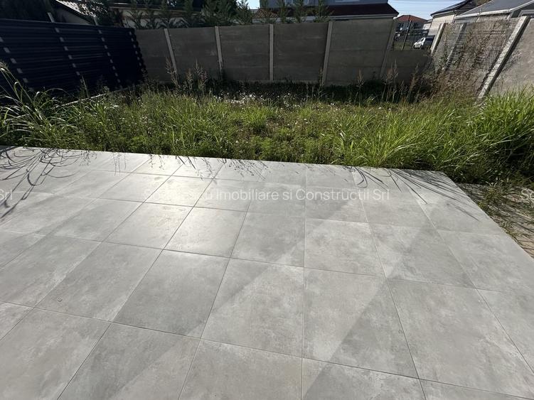 Duplex despartit prin spatiu tehnic - 24