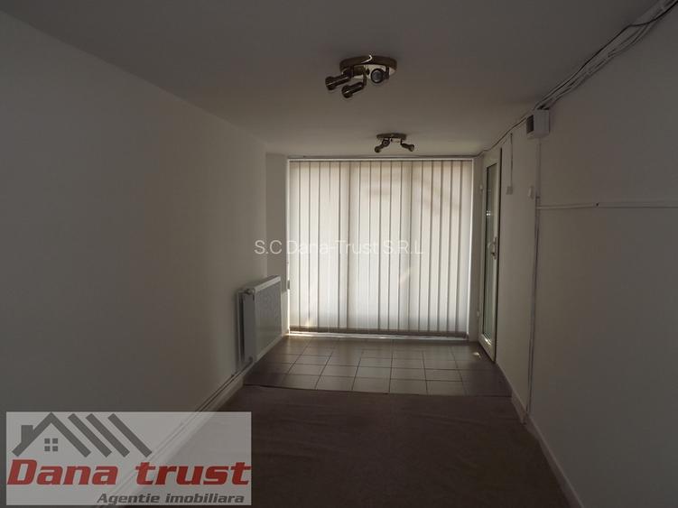 Ideal Salon infrumusetare, Service telefoane, Cabinete - Complexul Strudentesc - 13