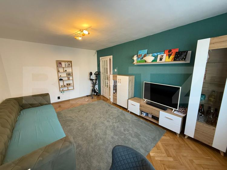 Apartament 3 camere, 65 mp, zona Guliver  - 2