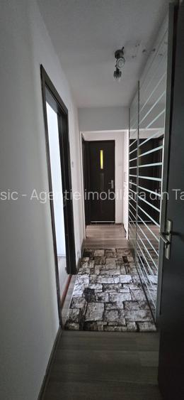 Micro  3 Târgoviște,  vânzare apartament 3camere, Etaj 1 - 29