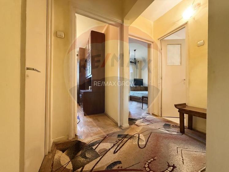 Apartament 4 camere, etaj 1, decomandat, zona centrală - 13