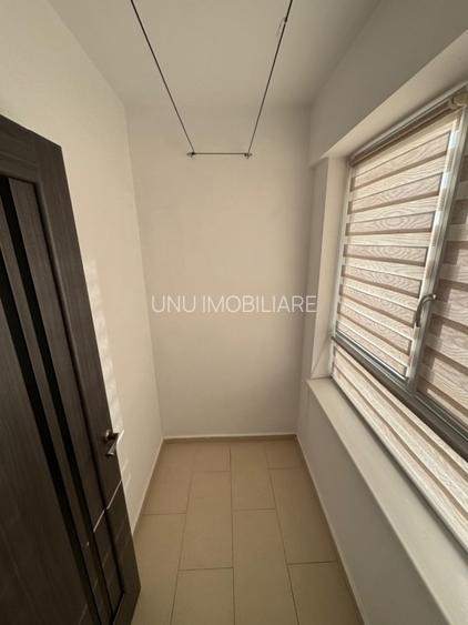 Etaj 1 Apartament 1 Camera Decomandat 38mp Bloc 2019 zona Cug - 2