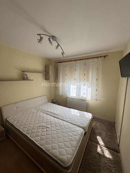 Apartament 3 camere - de inchiriat - Vasile Aaron - balcon inchis - 3