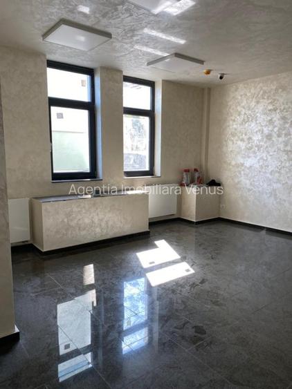 Spatiu ultracentral amenajat complet - 3