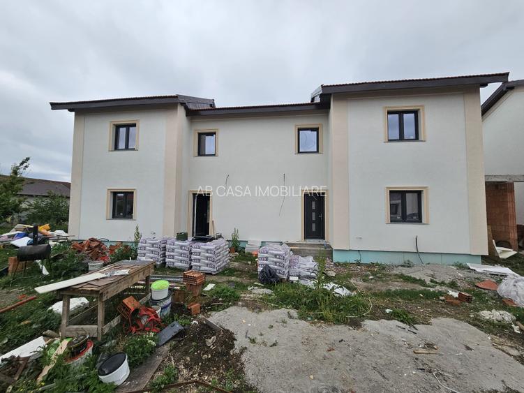 Duplexuri, P+E, cu locuri de parcare, în Giarmata, lângă Timișoara, comision 0% - 2