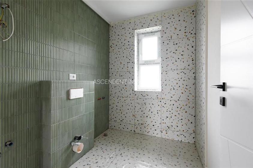 Vila in aliniament arhtectural luminos,  Sanpetru - 6