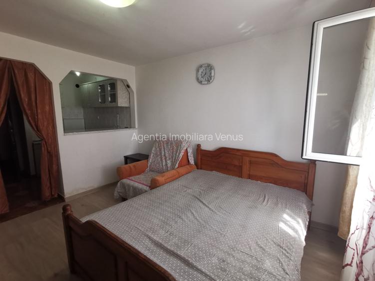 Garsoniere la strada zona Cornisa - 3