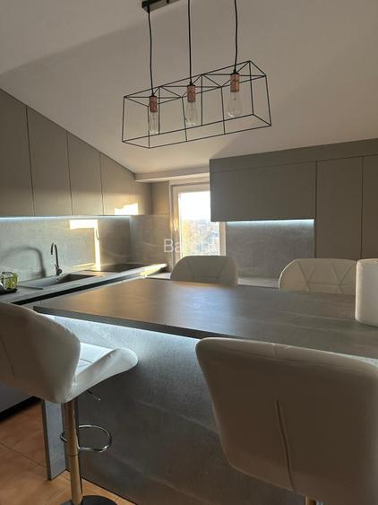 Vând apartament 2 camere decomandat în Timișoara – zona Fridorf (în fața Liceulu - 6